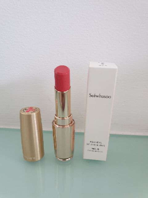 Son dưỡng môi Essential Lip Serum Stick Sulwhasoo