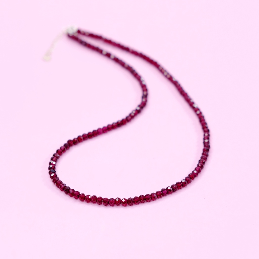 Vòng cổ Garnet đỏ giác tròn UPCARA
