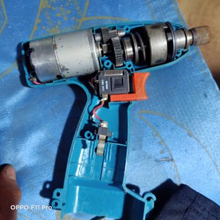 máy bắn vít mini makita chính hãng