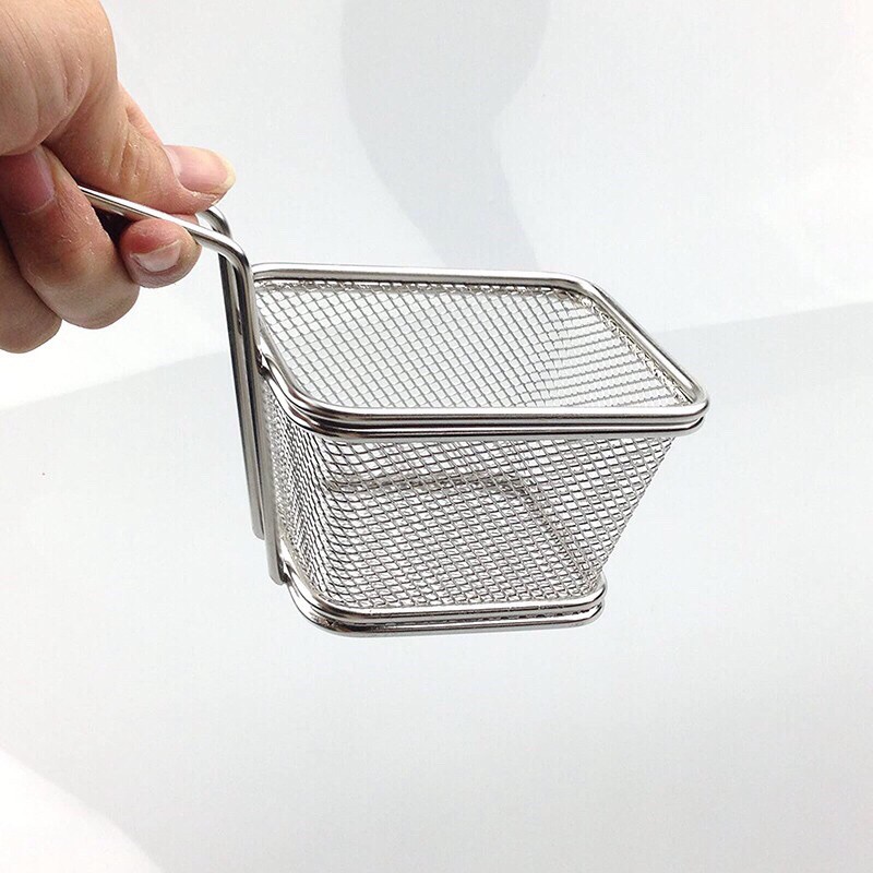 ✌️ Rổ Chiên Khoai Tây có tay cầm, thiết kế nhỏ gọn bằng inox chất lượng cao an toàn.