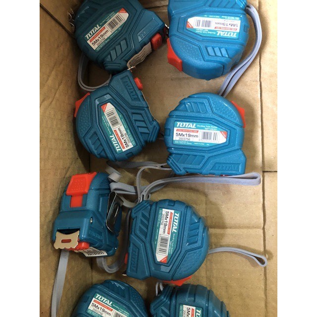 ĐỒ NGHỀ TOTAL Thước kéo thép nền vàng TMT126331 -  TMT126351 - TMT126352