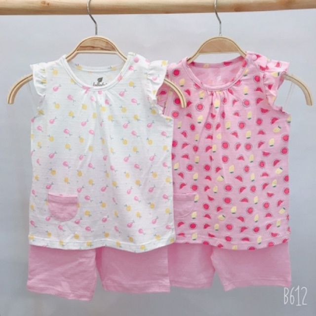 Bộ bé gái cài vai chữ A Lullaby 2020