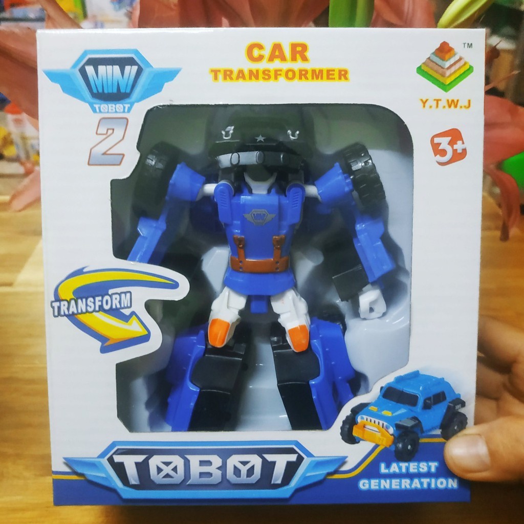 Robot biến hình ôtô