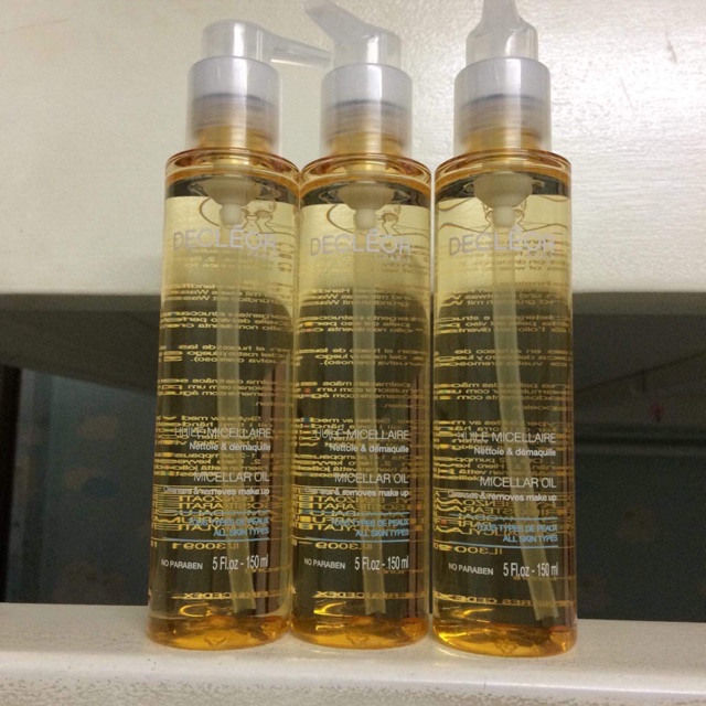 Sữa rửa mặt ADERMA