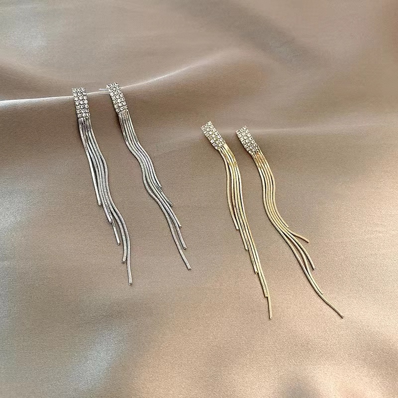 Đôi Khuyên Tai Tua Rua Đính Đá Thời Trang Cho Nữ