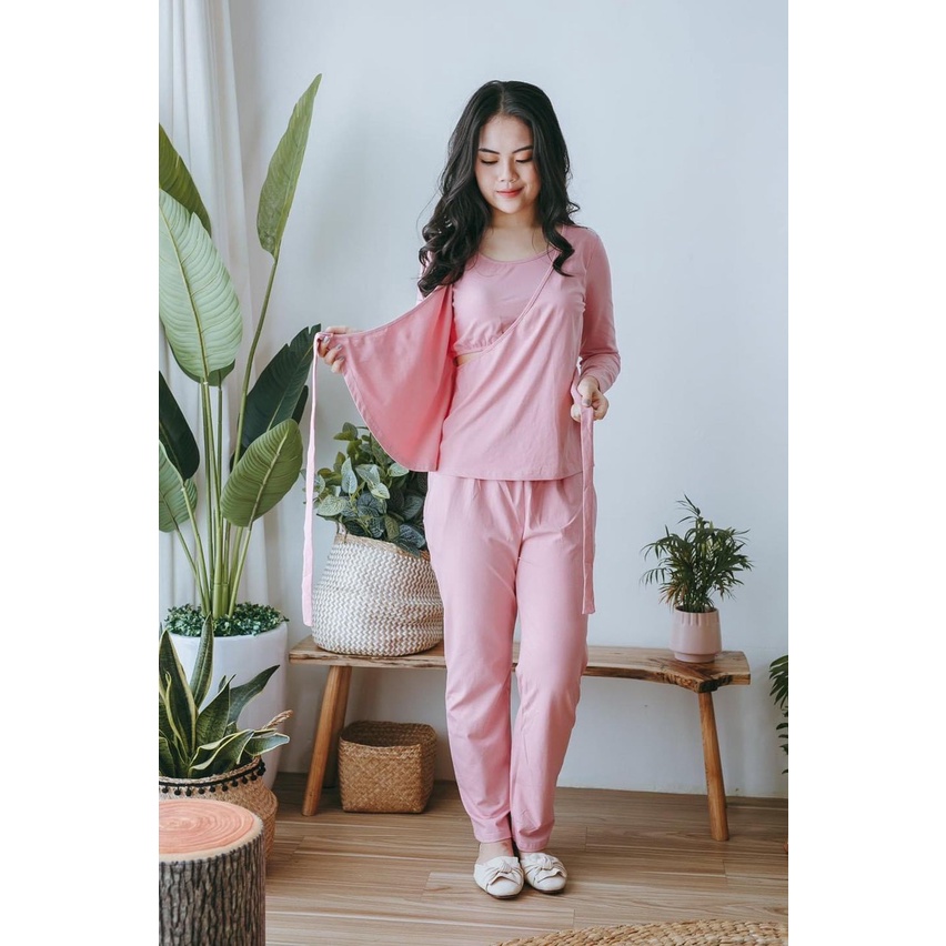 Bộ mặc sau sinh Hotmom - có thiết kế cho con bú Thiết kế có sẵn cúp ngực