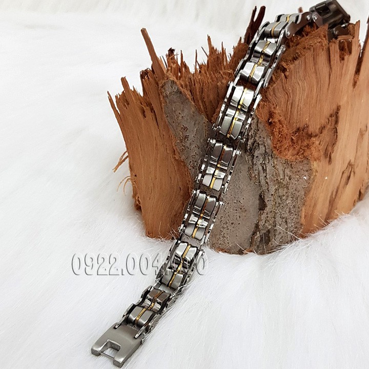 Lắc tay nam sọc vàng giữa.