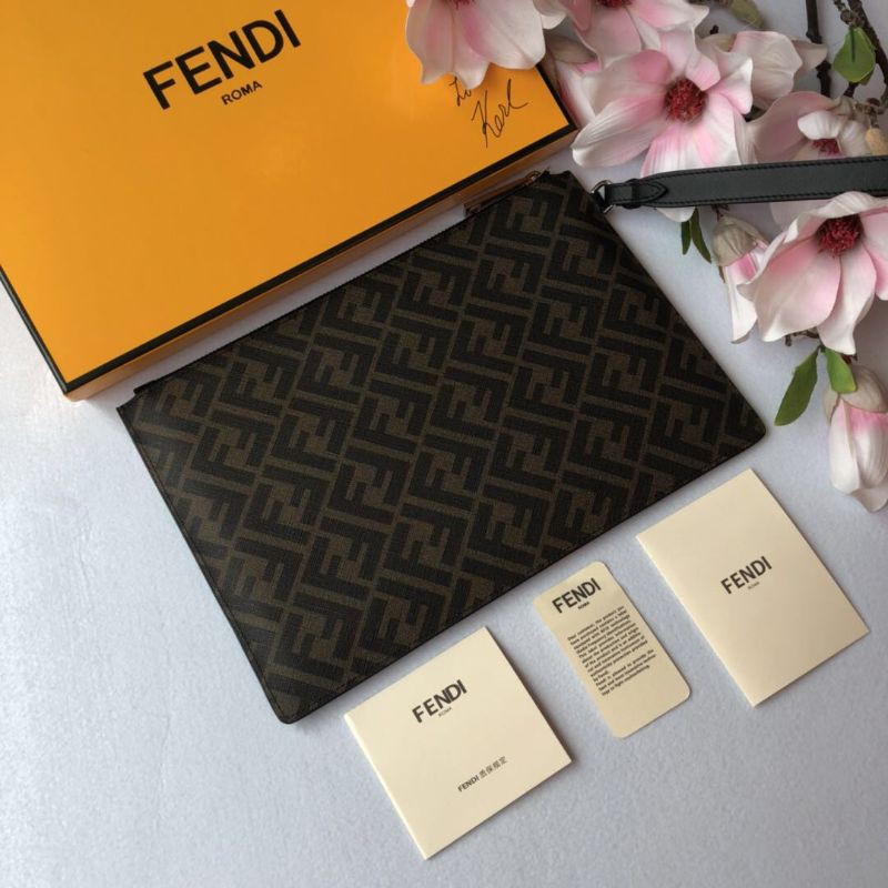 clutch cầm tay nam da thật dáng dài kéo khóa có quai cầm tay họa tiết chữ F Fendi FD