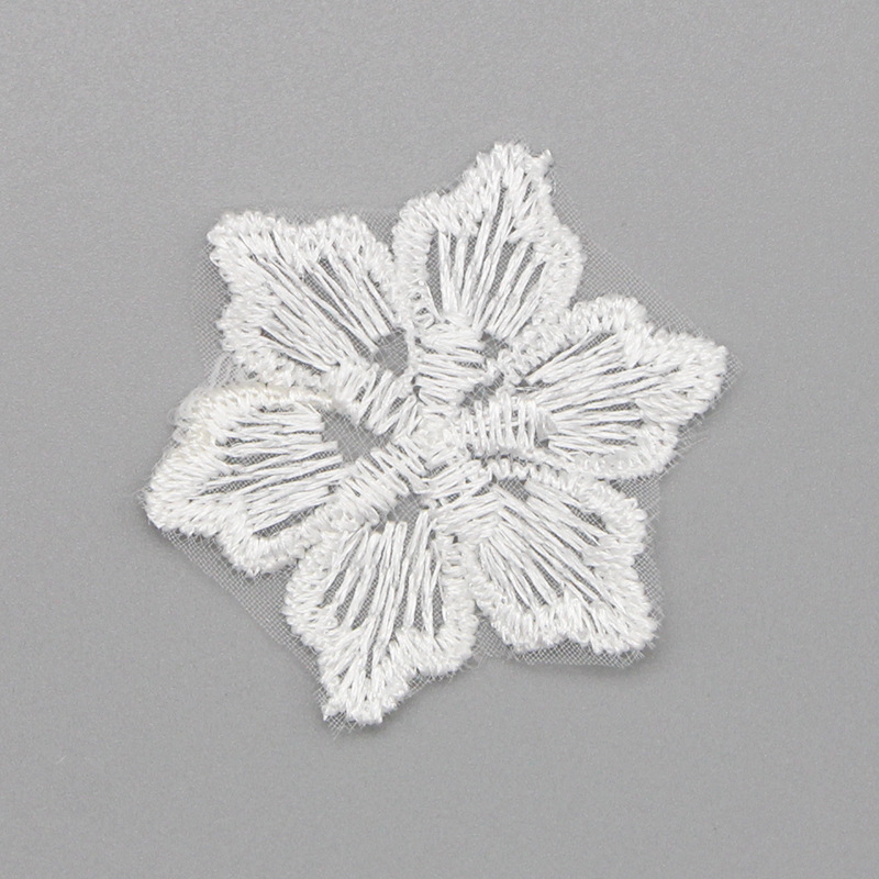 Set 24 miếng vá ren thêu hình hoa và bướm màu trắng trang trí quần áo trẻ em diy