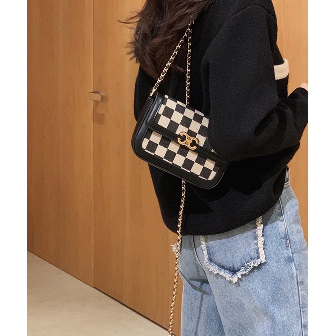 Túi 𝐂𝐡𝐢𝐨'𝟐𝐧𝐝 nền caro khóa kim loại