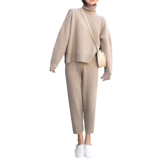 Set đồ len + quần dạ