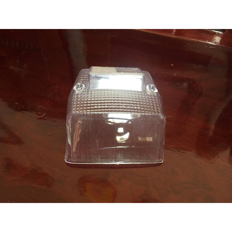 Chụp láy nhựa trắng cho cub đèn vuông