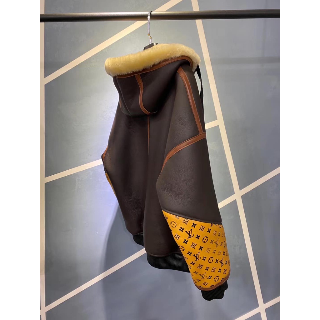 Áo da trùm mũ nữ Louis Vuitton bestquality da bò nhập Ý