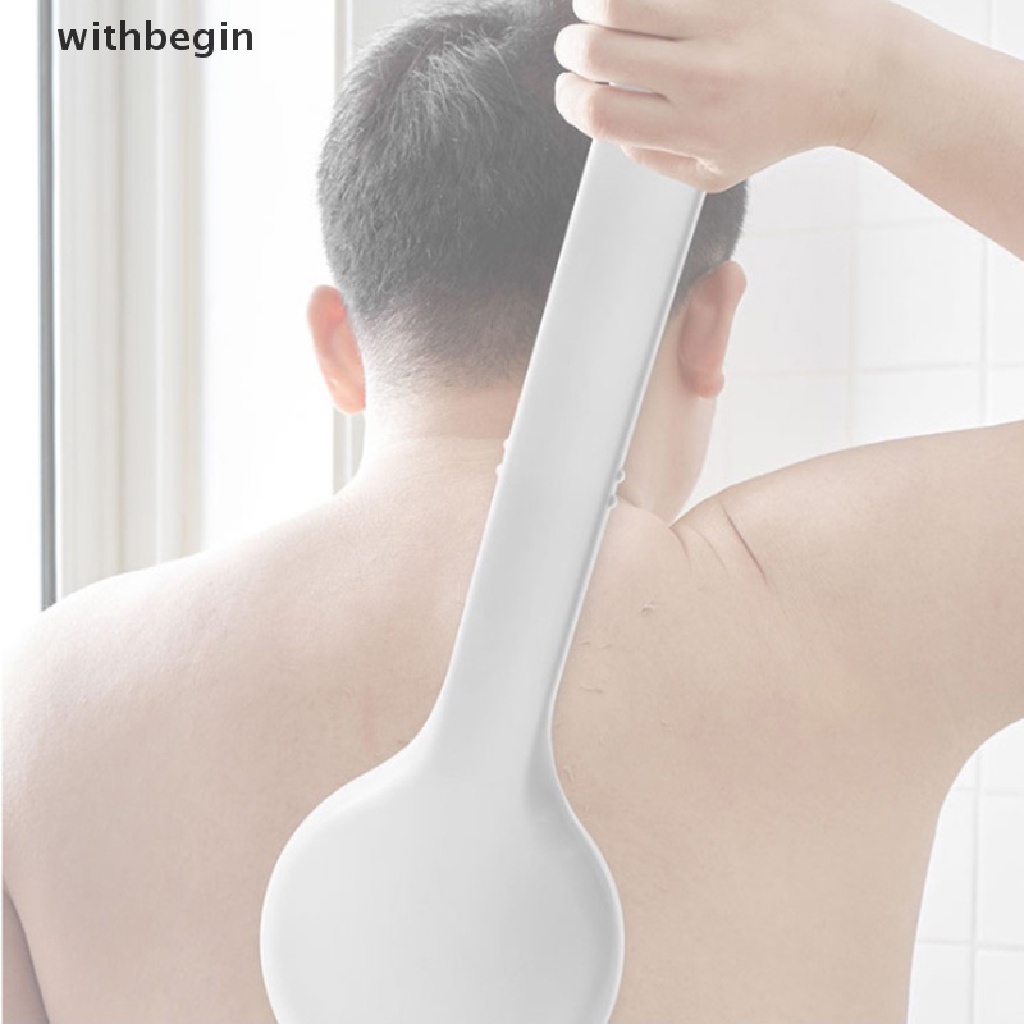 Cây chà lưng cán dài tiện lợi giúp tẩy tế bào chết