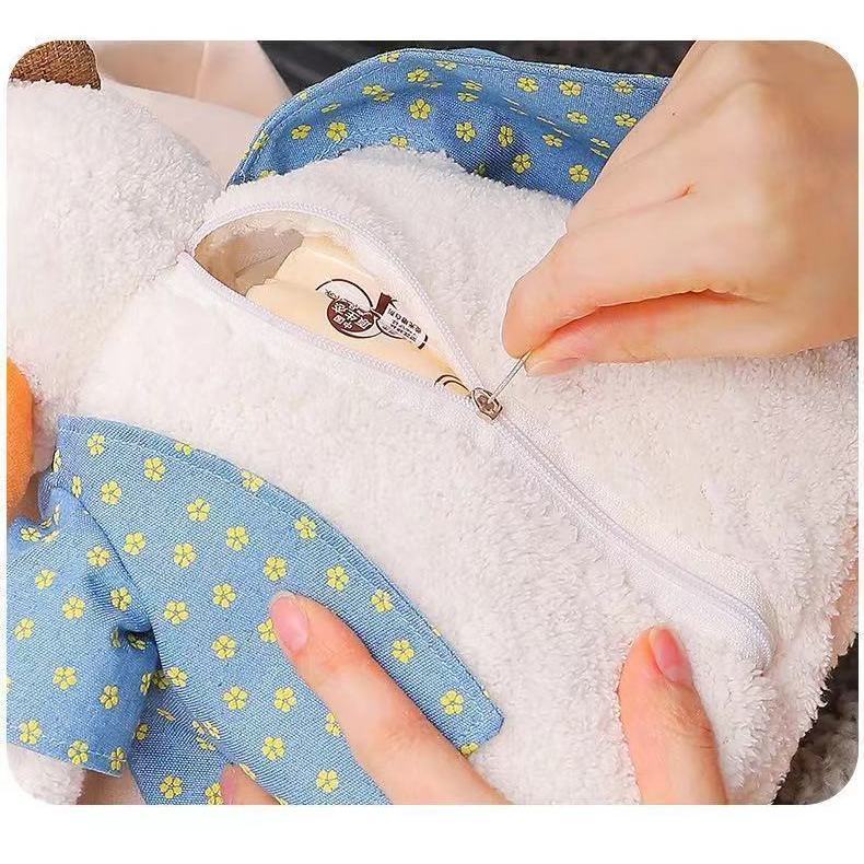 Hộp Đựng Khăn Giấy Thiết Kế Hình Chú Vịt Dễ Thương Treo Tấm Chắn Nắng Xe Hơi