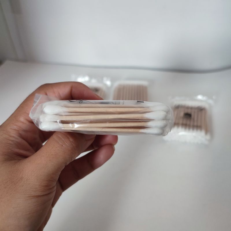 12 gói gòn ráy tai thân gỗ tiệt trùng LOVELY.