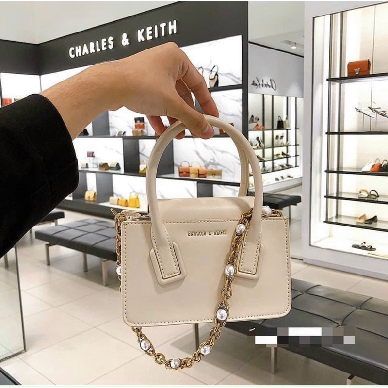 CNK Chain Handle Shoulder Bag 🆕