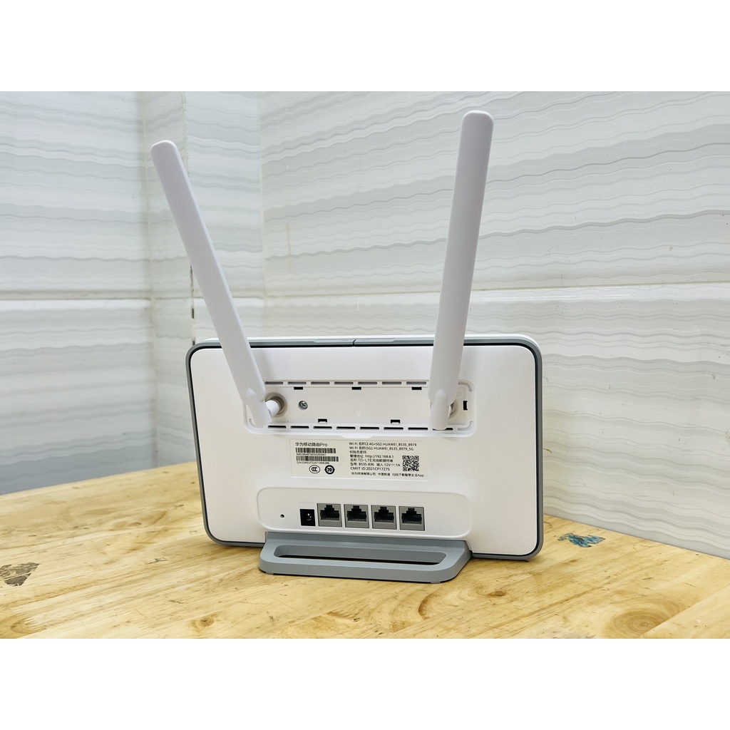 Bộ phát wifi 4G LTE HUAWEI B535-836 tốc độ 300Mbps, hỗ trợ 64 thiết bị kết nối