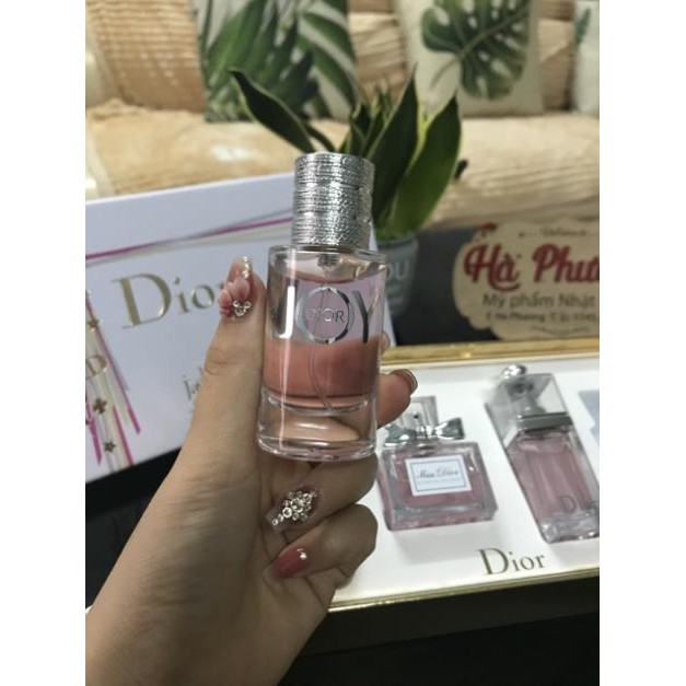 Set nước hoa Dior 4 món 30mlx4c chuẩn AUTH . Chuẩn Hãng Thơm Lâu