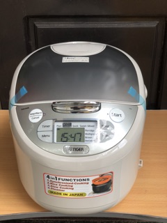Nồi cơm điện Tiger JAX-S18S
