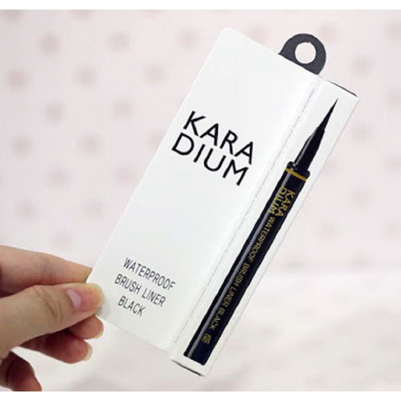 Bút kẻ mắt nước Karadium Waterproof Brush Liner Black