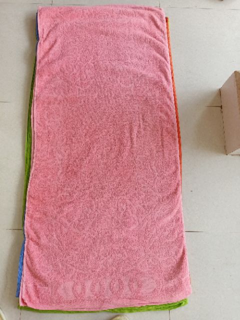 Khăn tắm to giá rẻ hàng đẹp. Dài 1m2x60cm đủ màu