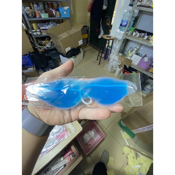 Mặt nạ đá lạnh giảm sưng đỏ , giảm đau sau lăn phi kim