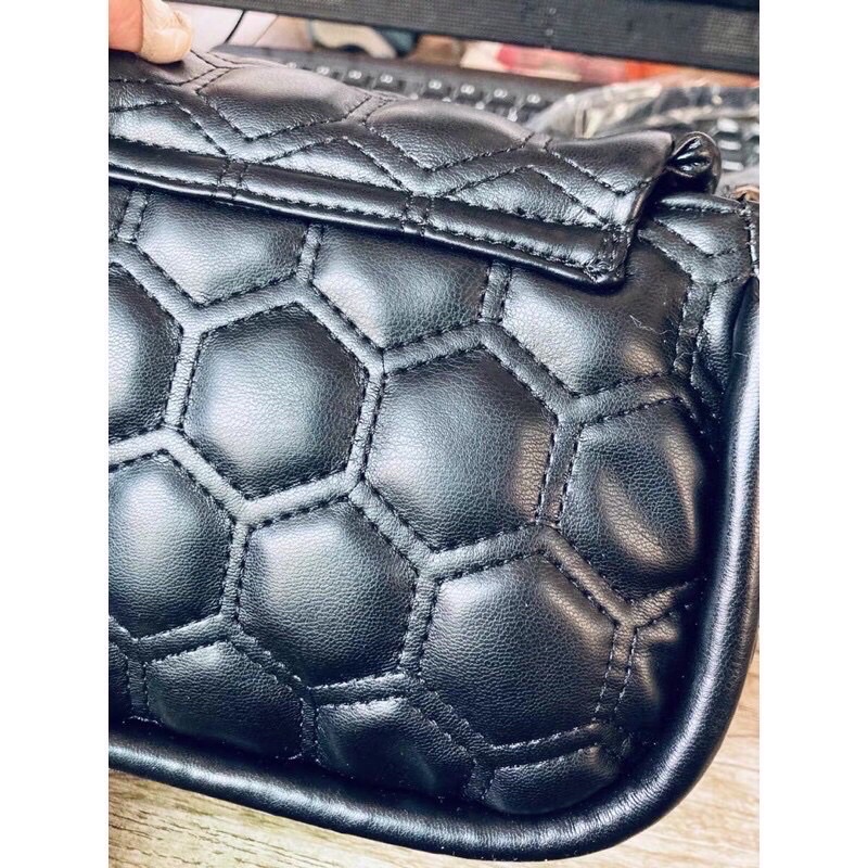 Pass túi chần bông zara