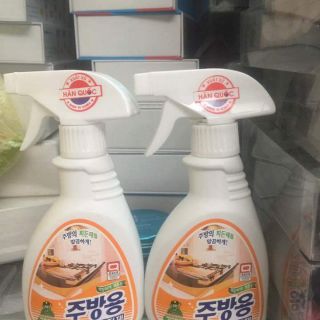 Xịt đa năng tẩy rửa nhà bếp 300ml - Giúp làm sạch đồ dùng, thiết bị trong nhà bếp
- Chai dạng xịt dễ dàng sử dụngbảo quả