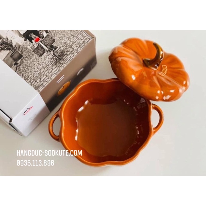 Âu sứ quả bí ngô Staub - đựng bánh, kẹo