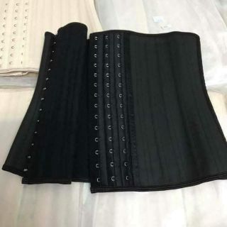 Đai Latex 25 xương dáng ngắn 25cm chính hãng Italy