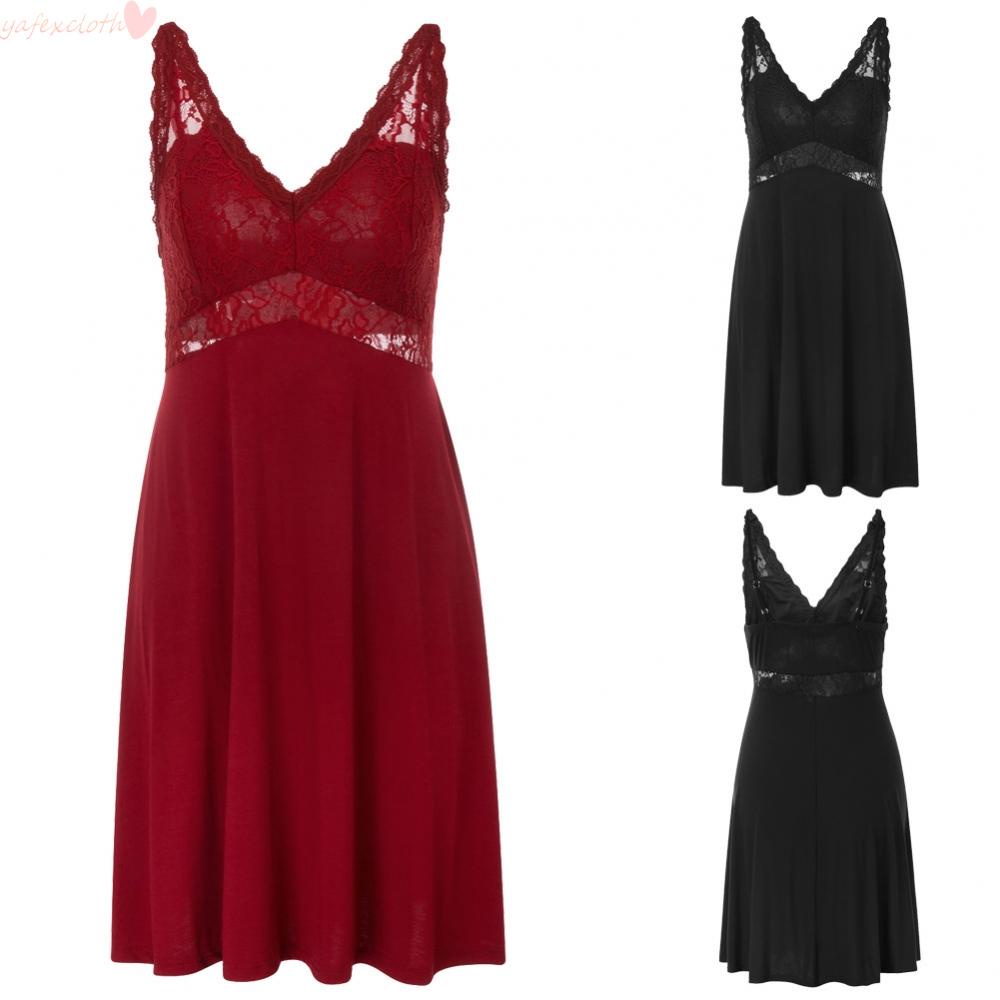 Đầm ngủ sát nách phối ren hoa thiết kế quyến rũ cho phái nữ
 | BigBuy360 - bigbuy360.vn