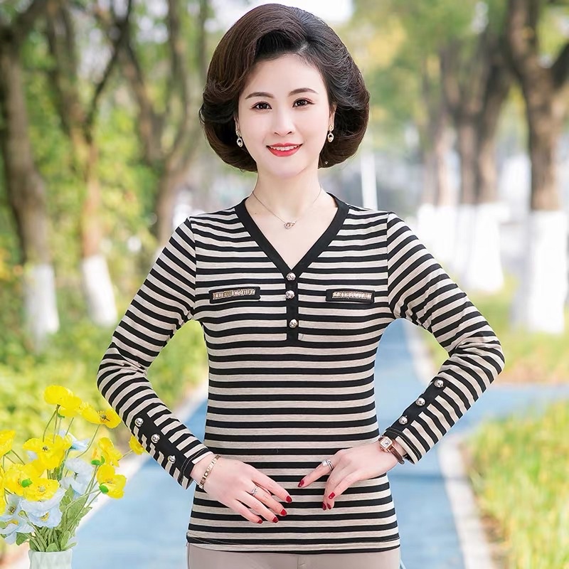 Áo trung niên nữ cổ tim phong cách sang trọng
