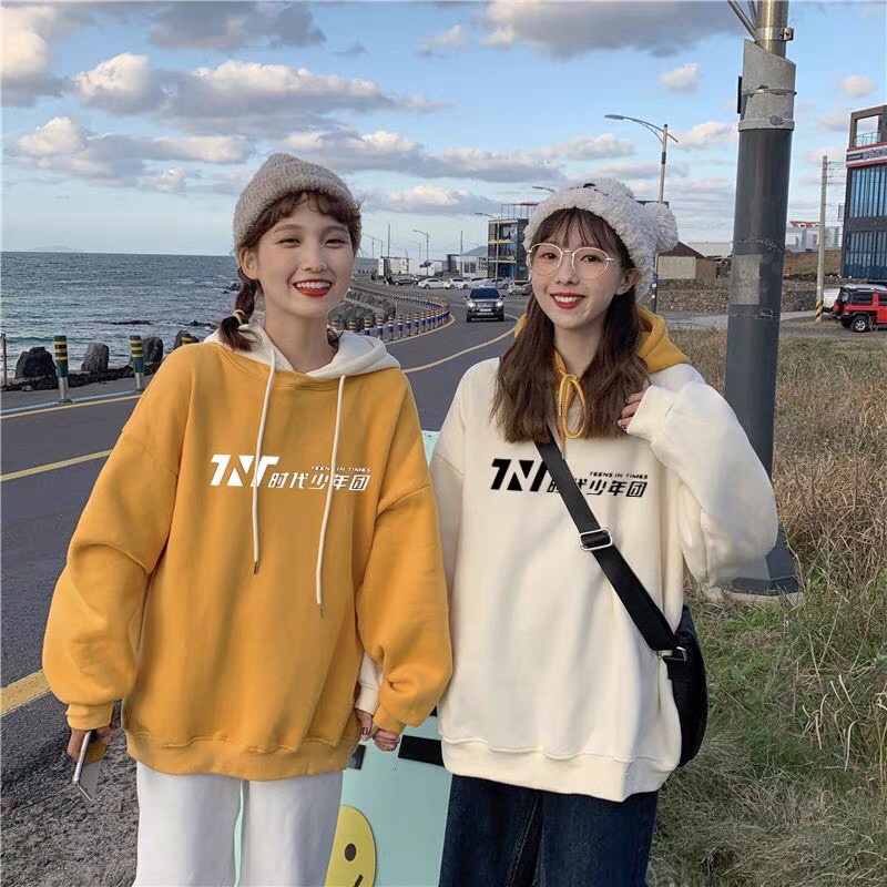 Áo hoodie TNT xinh xắn