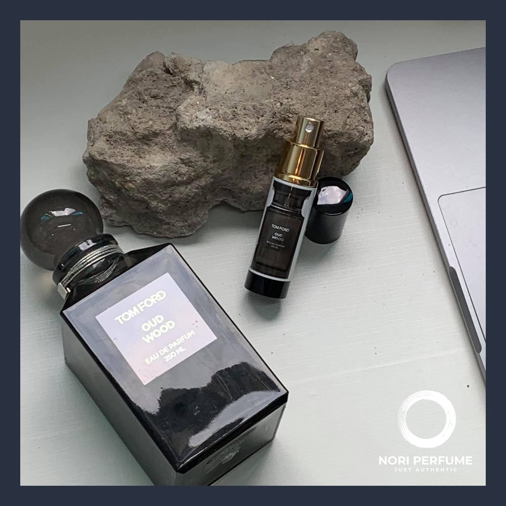 Nước hoa dùng thử Tom Ford Oud Wood 10ml