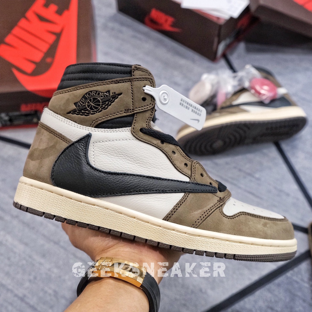[GeekSneaker] Giày Sneaker cổ cao Jordan 1 High x Travis Scott - Nguyên bản SC
