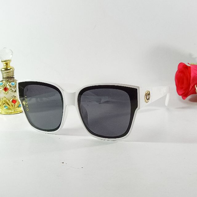 Mắt kính thời trang màu trắng trẻ trung năng động_ bảo hành 12 tháng | BigBuy360 - bigbuy360.vn