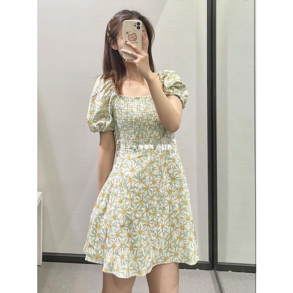 Đầm hoa cúc Zara chính hãng size L  used mới 95%