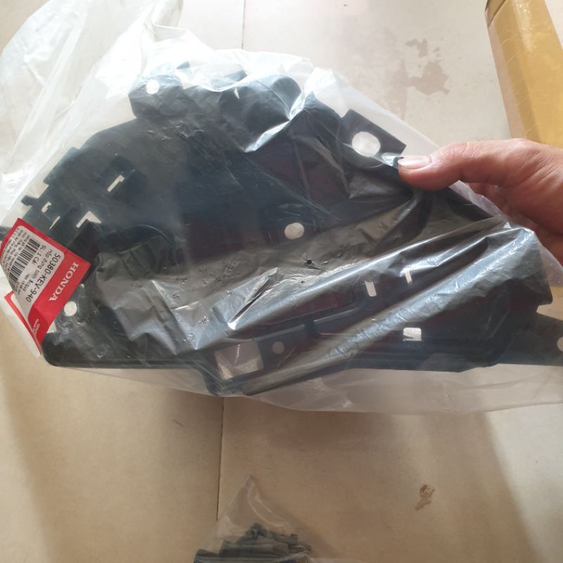 Hộp Đựng Bình ắc Quy Wave Nhỏ, Zx Honda