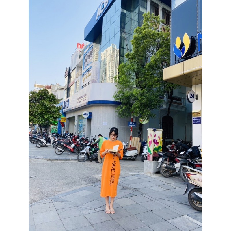 SẴN - Váy phông dài dáng rộng màu cam kèm ảnh thật | BigBuy360 - bigbuy360.vn
