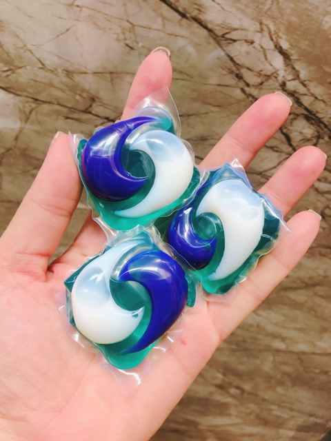 Viên nước giặt xả Tide Pods 3 trong 1