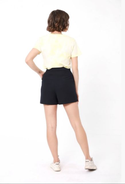 Quần short vải ống rộng