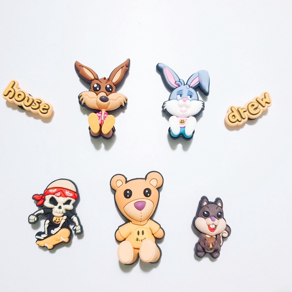 [ Drew and House]  Nút cài dép sticker jibbitz 3D loại nhựa To dày gắn dép có lỗ