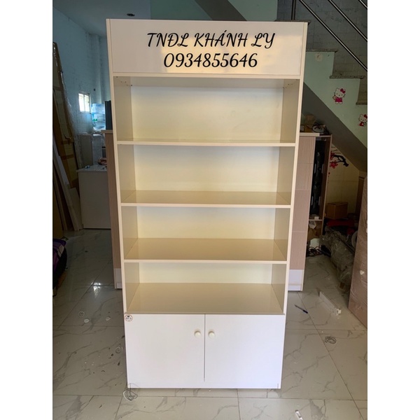 Kệ trưng bày nhựa đài loan cho tiệm nail 83x180x31