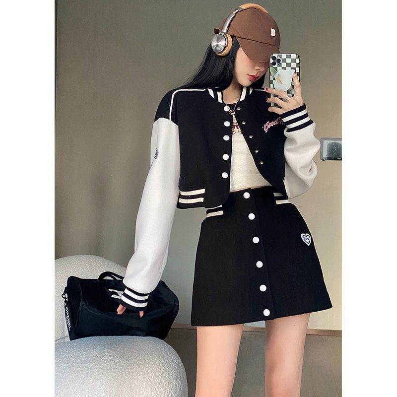 Set Áo Khoác Và Chân Váy Chữ A Phong Cách Thể Thao Năng Động Cho Nữ