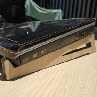 Giá Để Laptop Bằng Gỗ Polywood Thông