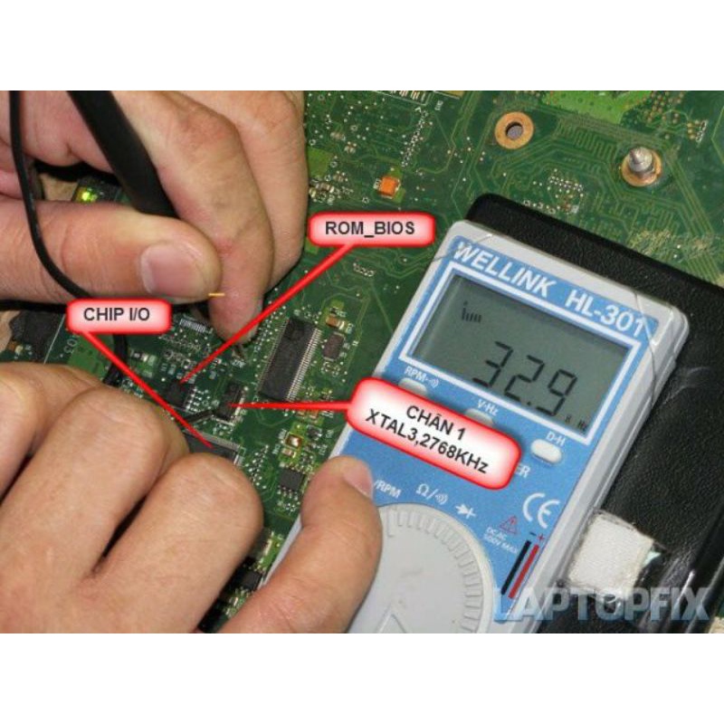 Đồng hồ vạn năng bỏ túi Wellink HL-301 đo điện áp, tần số