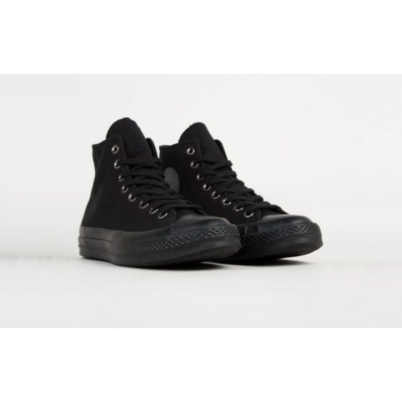 Giày sneaker vải cổ cao