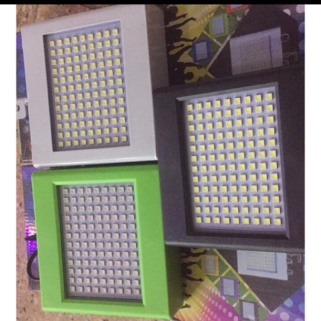 Đèn chớp Led 108 bóng ( chớp trắng)