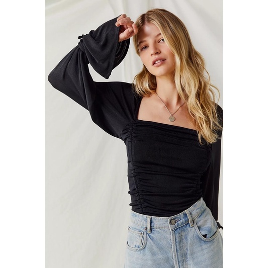 Áo bodysuit Freepeople dư xịn, chất thun đẹp